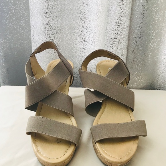 Wedge Sandals - Picture 1 of 2